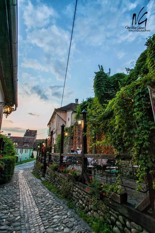 Casa Cositorarului Boutique Pension Sighisoara Exterior photo